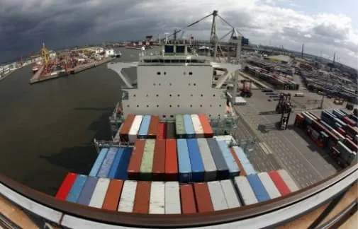 Regierung sieht Wirtschaft weiter auf Erholungskurs