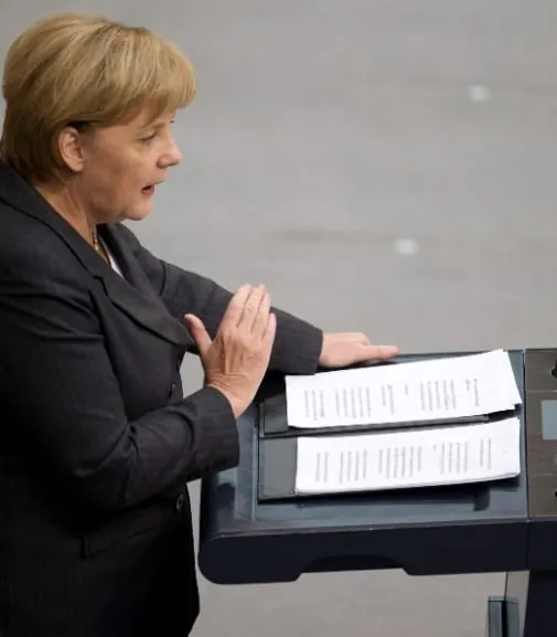 Merkel pocht auf Änderung der EU-Verträge