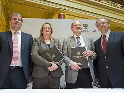 70 Seiten umfassende Vereinbarung unterzeichnet