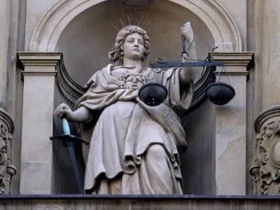 Staatsanwaltschaft fordert hohe Haftstrafen im Schieder-Prozess