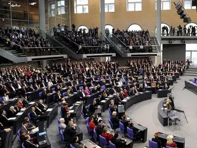 Drei Gesetzentwürfe für PID vorgestellt