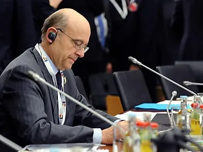 Frankreich verlangt stärkeren Nato-Einsatz in Libyen