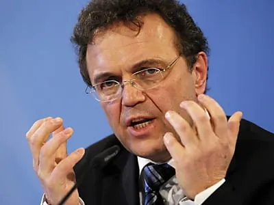 Mehr Befugnisse für die Nachrichtendienste?