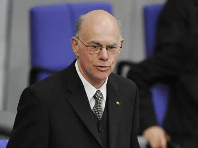 Lammert fordert Bundestagsabstimmung zu jedem Euro-Rettungseinsatz