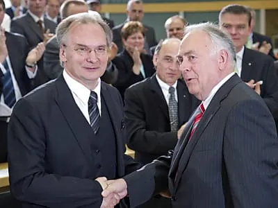 Reiner Haseloff zum Ministerpräsidenten in Sachsen-Anhalt gewählt