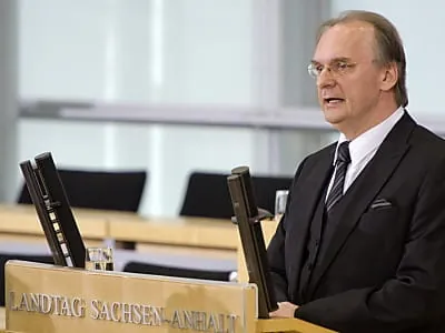 Reiner Haseloff zum Ministerpräsidenten in Sachsen-Anhalt gewählt