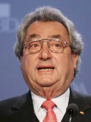 Hundt sieht in Öffnung des Arbeitsmarktes Chance für Wirtschaft