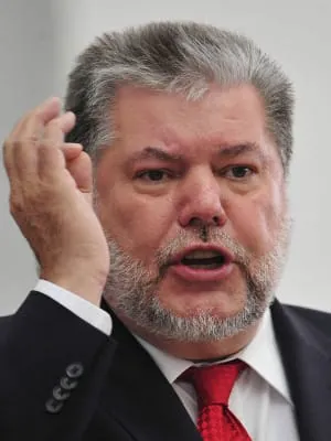 Kurt Beck verteidigt Verbleib Thilo Sarrazins in der SPD