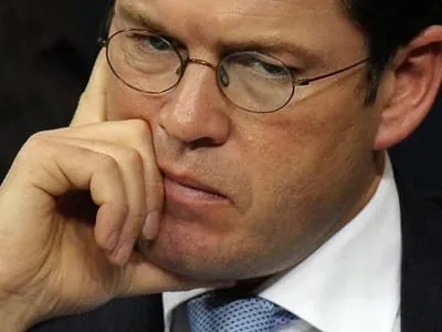 Guttenberg hat seine Stellungnahme zur Doktorarbeit abgegeben