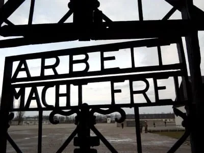 Gedenkbuch für die Opfer des Konzentrationslagers Dachau