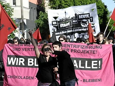 1.500 Menschen demonstrieren in Berlin gegen Mietsteigerungen