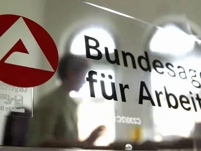 Regierung rechnet mit weniger als drei Millionen Arbeitslosen