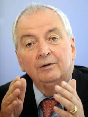 Töpfer: Atomausstieg ohne starken Anstieg der Energiepreise möglich