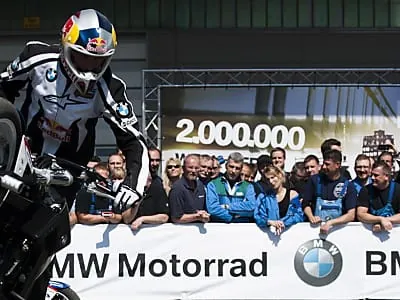 Zweimillionstes Motorrad im Berliner BMW-Werk vom Band gelaufen
