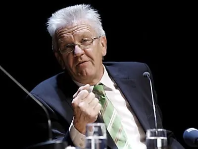 Kretschmann legt im Streit um Zukunft der Automobilindustrie nach
