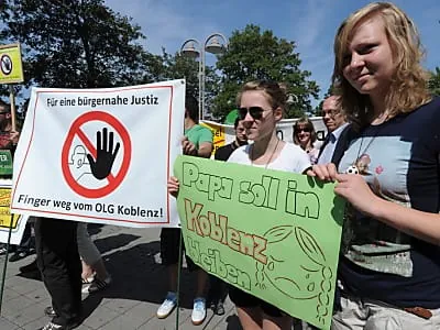 Parteitag der Grünen zum Koalitionsvertrag beginnt mit Protesten