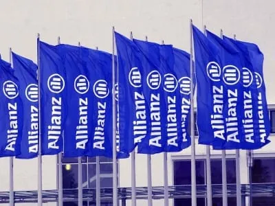 Allianz sieht sich trotz Naturkatastrophen auf Kurs
