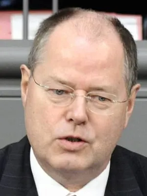 Steinbrück signalisiert Bereitschaft zur Kanzlerkandidatur