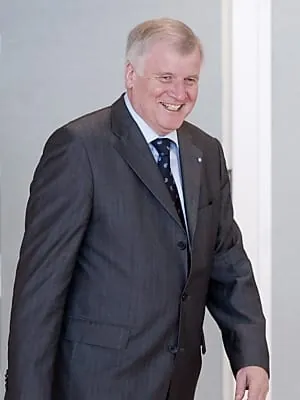 Seehofer zufrieden mit ersten Treffen mit neuem FDP-Chef Rösler