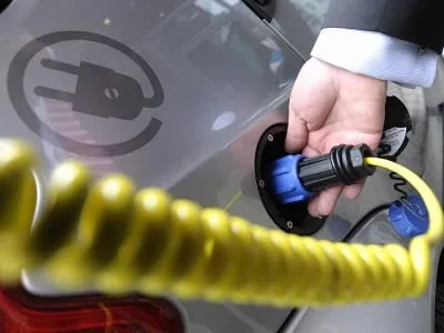 Kaufprämien für netzfähige Elektroautos gefordert