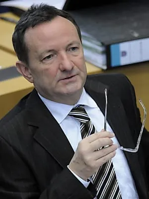 Justizminister befürworten gesetzliche Frauenquote