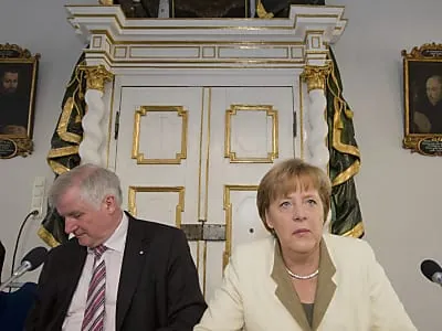 Merkel und Seehofer einig über Umgang mit Finanzkrise in EU