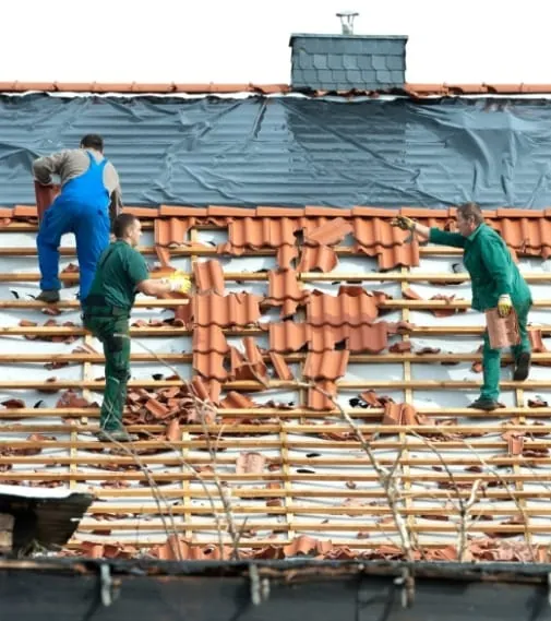 Dachdecker dringend gesucht