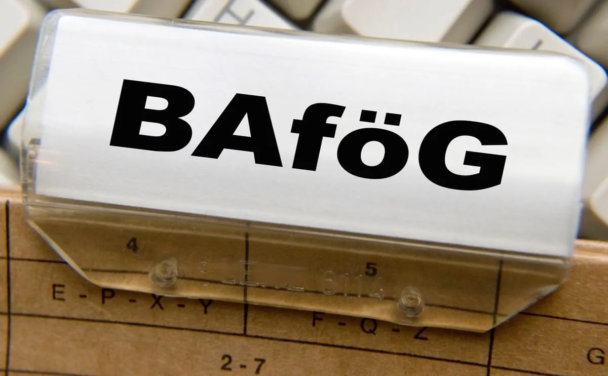 Höheres Aufstiegs-Bafög beschlossen: Mehr Geld für Lehrlinge und Meister