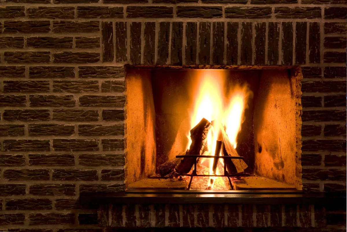 Holzöfen in der Kritik: Wie viel Feinstaub emittieren sie?