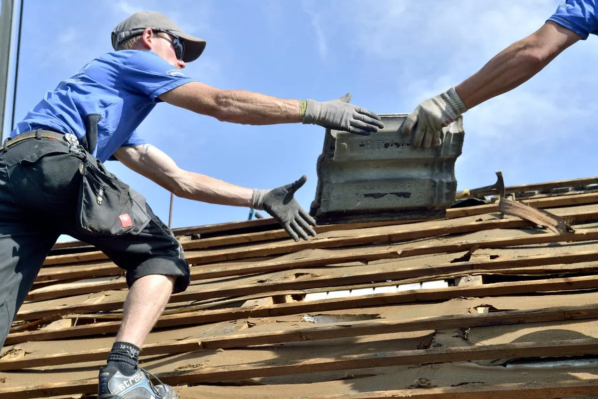 Höherer Mindestlohn für Dachdecker seit Januar 2020