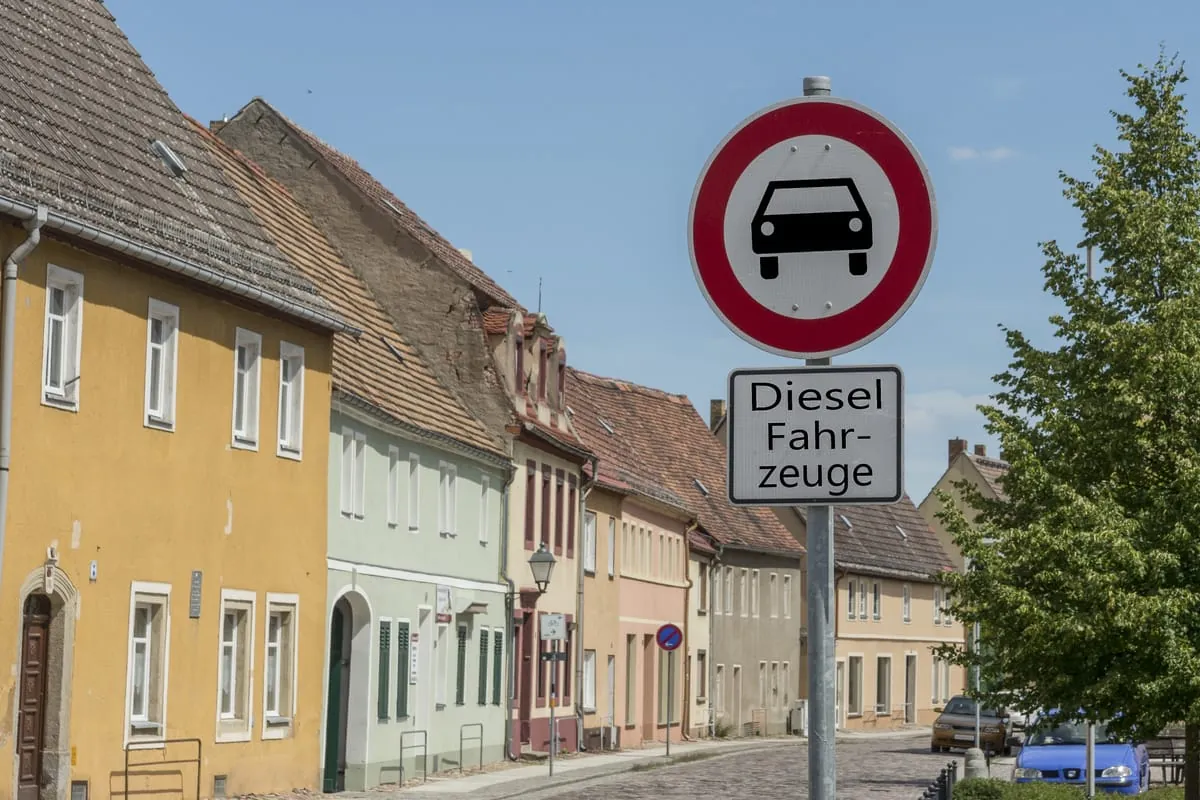 Umweltbundesamt: Weniger Fahrverbote mit zwei blauen Plaketten