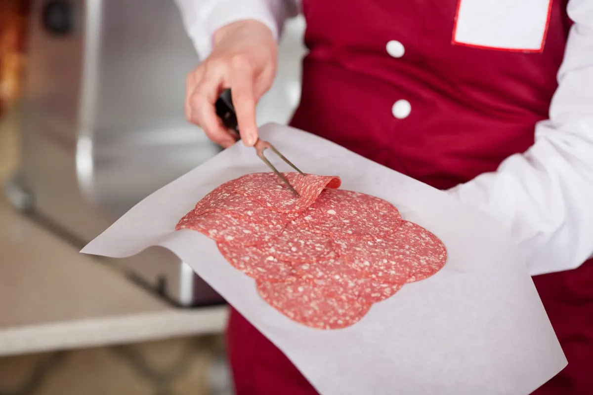 Listerien in der Wurst: So reagieren Fleischer