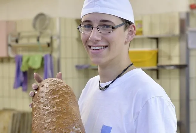 Ausbildung: Bewerbermangel bremst Betriebe aus