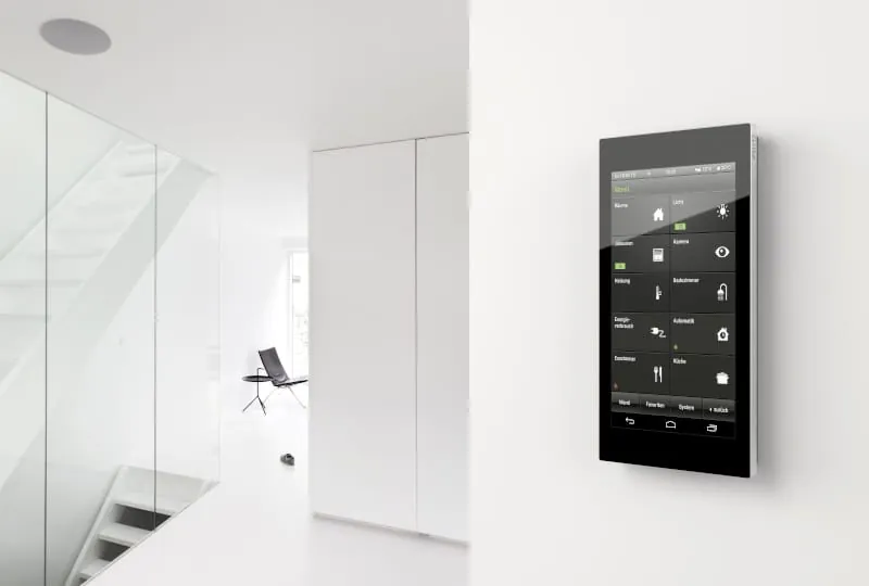 Warum dieser Elektrotechniker auf Smart Living im Firmengebäude setzt