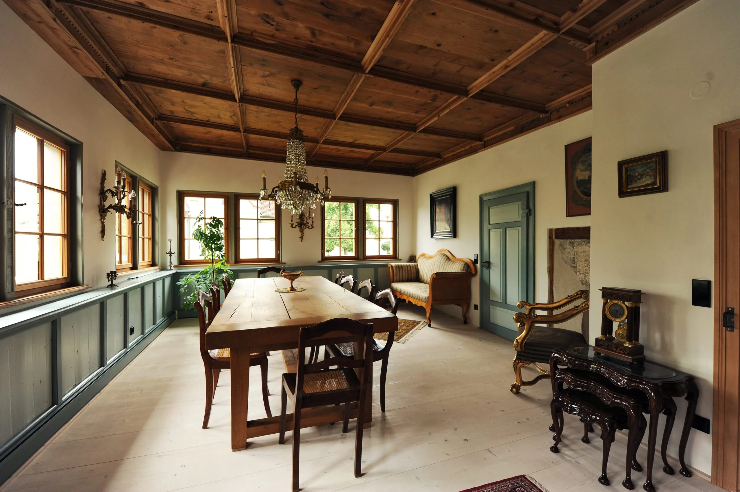 Handwerker haben fleißig mitgeholfen