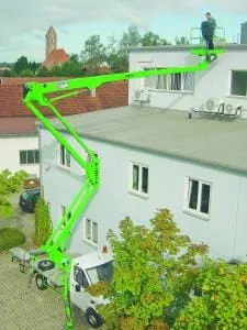 Lkw-Bühnen mit Gelenkteleskop-Technik