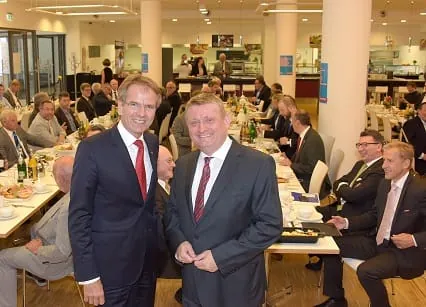 Gröhe steht zum Meister