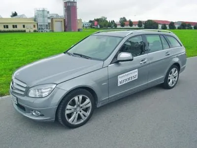 Steiles Heck schafft mehr Platz