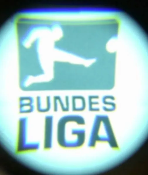 Ein treffsicherer Zopf, solidarische Niedersachsen und die Wanderbühne Schalke