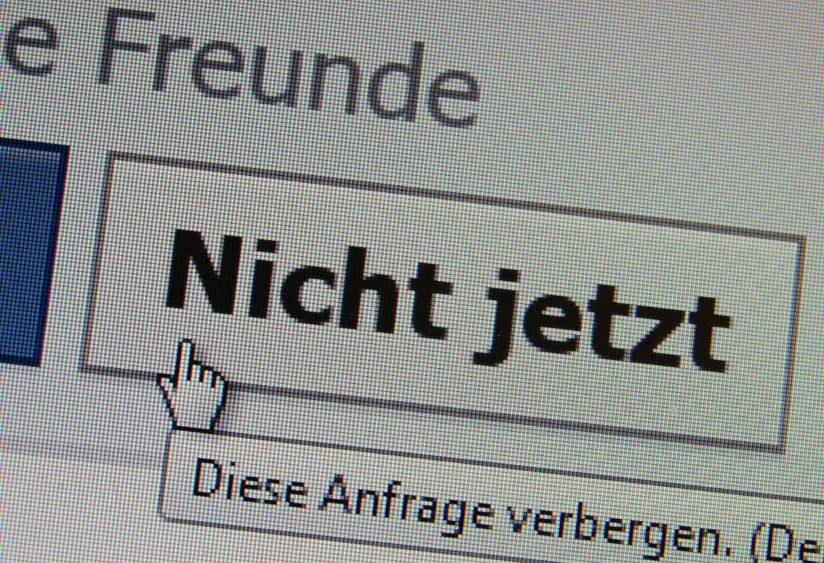 Facebook: "Freunde finden" ist belästigende Werbung