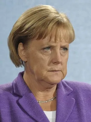 Maritime Wirtschaft steht nur noch knietief in der Krise