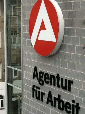 Arbeitslosenzahl rutscht unter die Drei-Millionen-Marke
