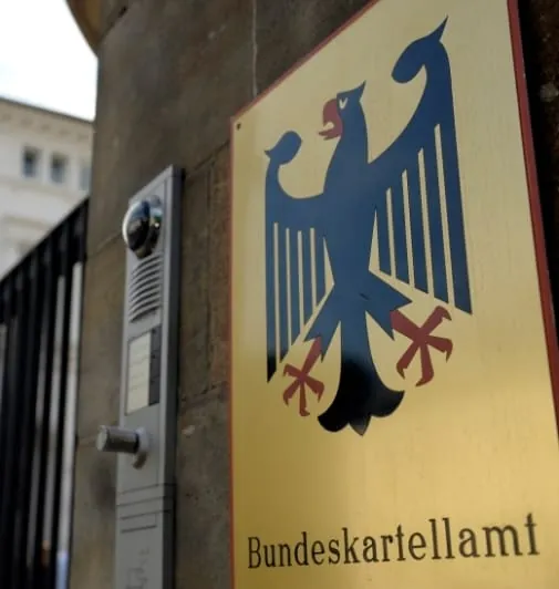 Mineralölkonzerne zocken Autofahrer ab