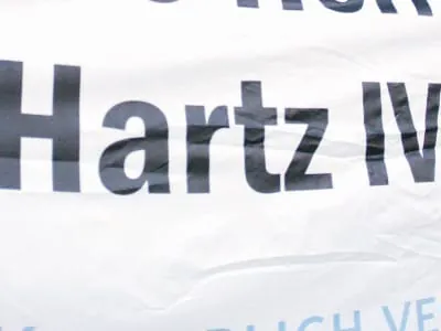 Zeitung: Hartz-IV-Satz steigt 2012 voraussichtlich auf 374 Euro