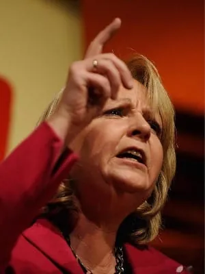 Kraft kündigt harte Verhandlungen über Energiewende an