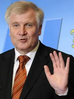 Seehofer empfindet "keine Spannungen"