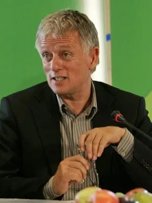 Kuhn wirft Merkel Opportunismus vor