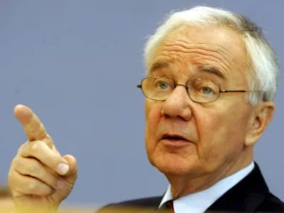 Stolpe hätte laut Gutachten wegen Stasi-Kontakten Mandat verloren