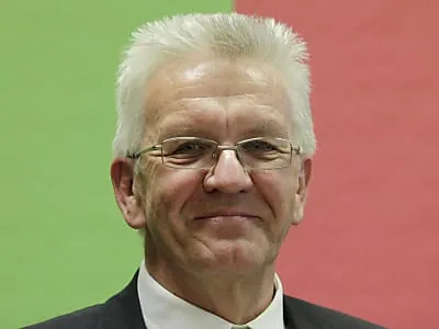 Kretschmann lobt Merkels Atomausstieg
