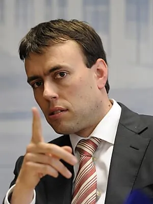 Oppositionspolitiker kritisieren Wulff
